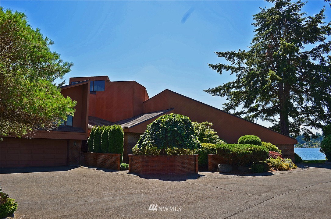 9225 Lake Steilacoom Point Road Southwest Lakewood, WA 98498 - Photo 3 of 15 Gallery Image 3