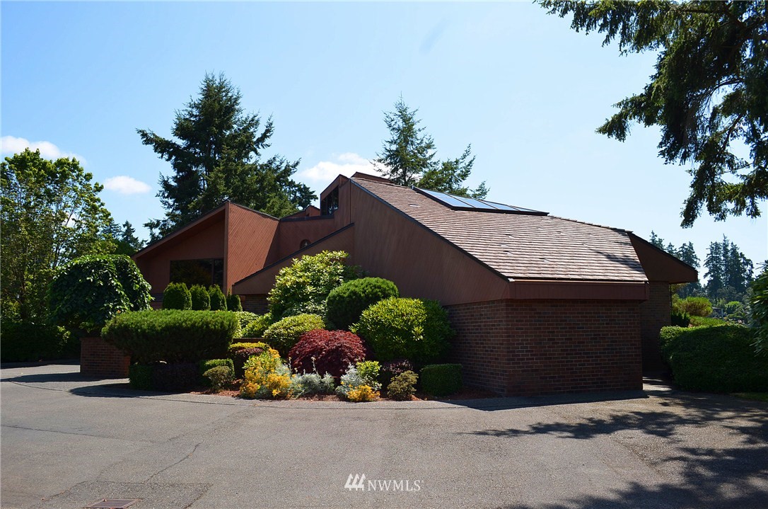 9225 Lake Steilacoom Point Road Southwest Lakewood, WA 98498 - Photo 4 of 15 Gallery Image 4