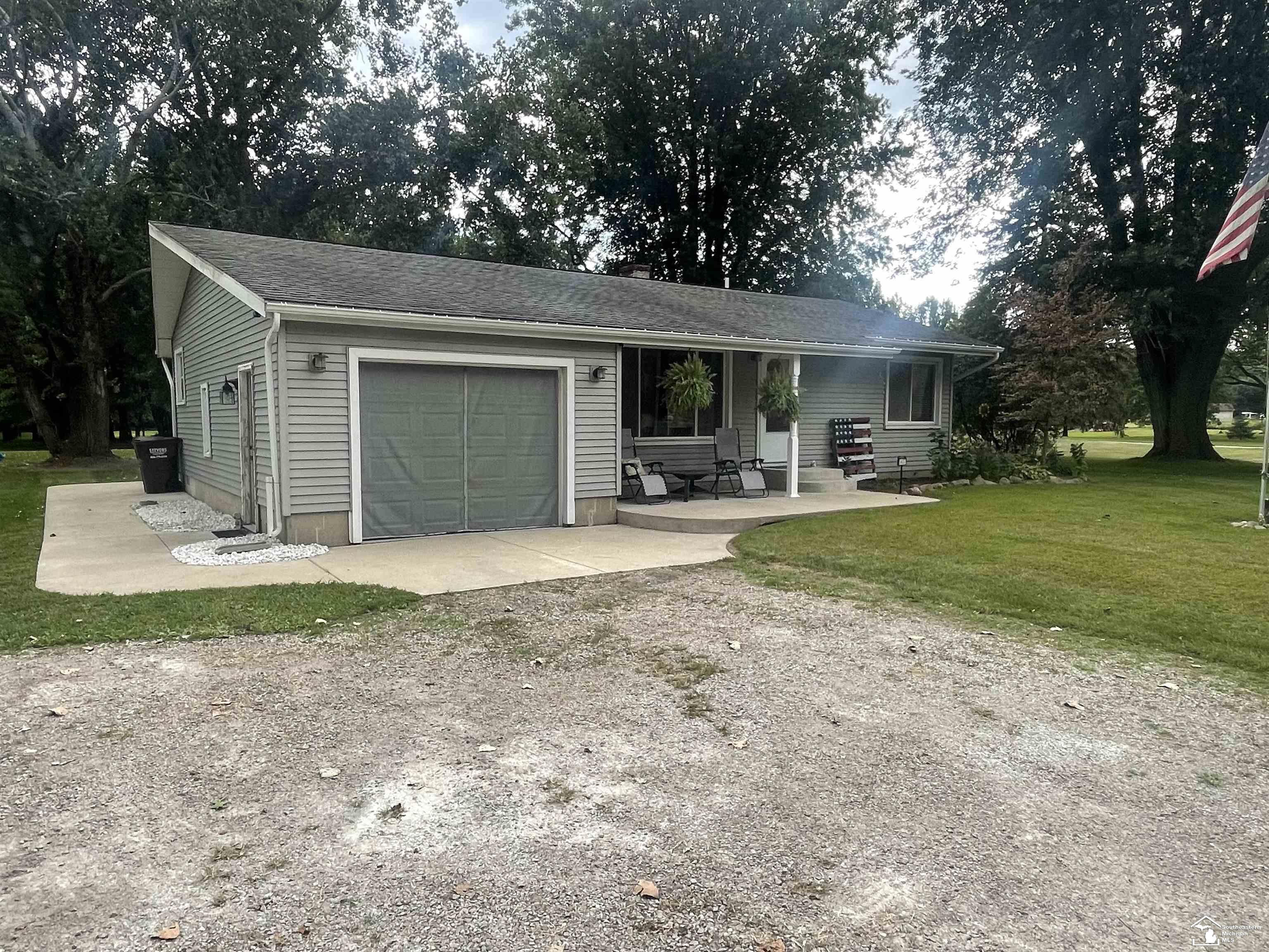 1437 Wells Road Dundee, MI 48131 - Photo 4 of 24