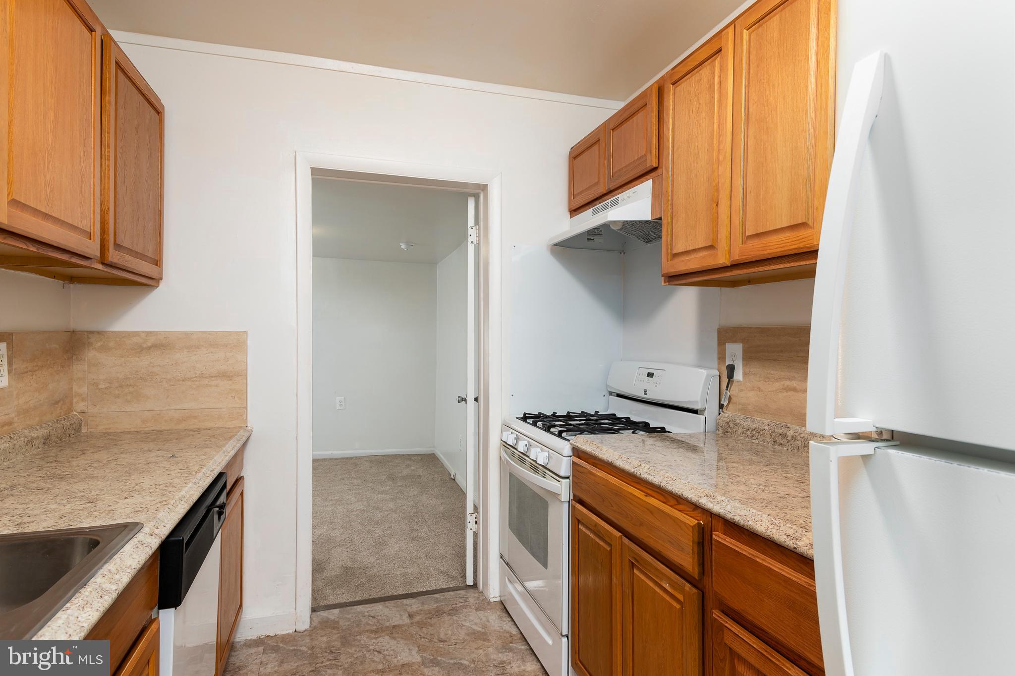 7621 Normandy Road Landover, MD 20785 - Photo 9 of 22 Kitchen (alt view)