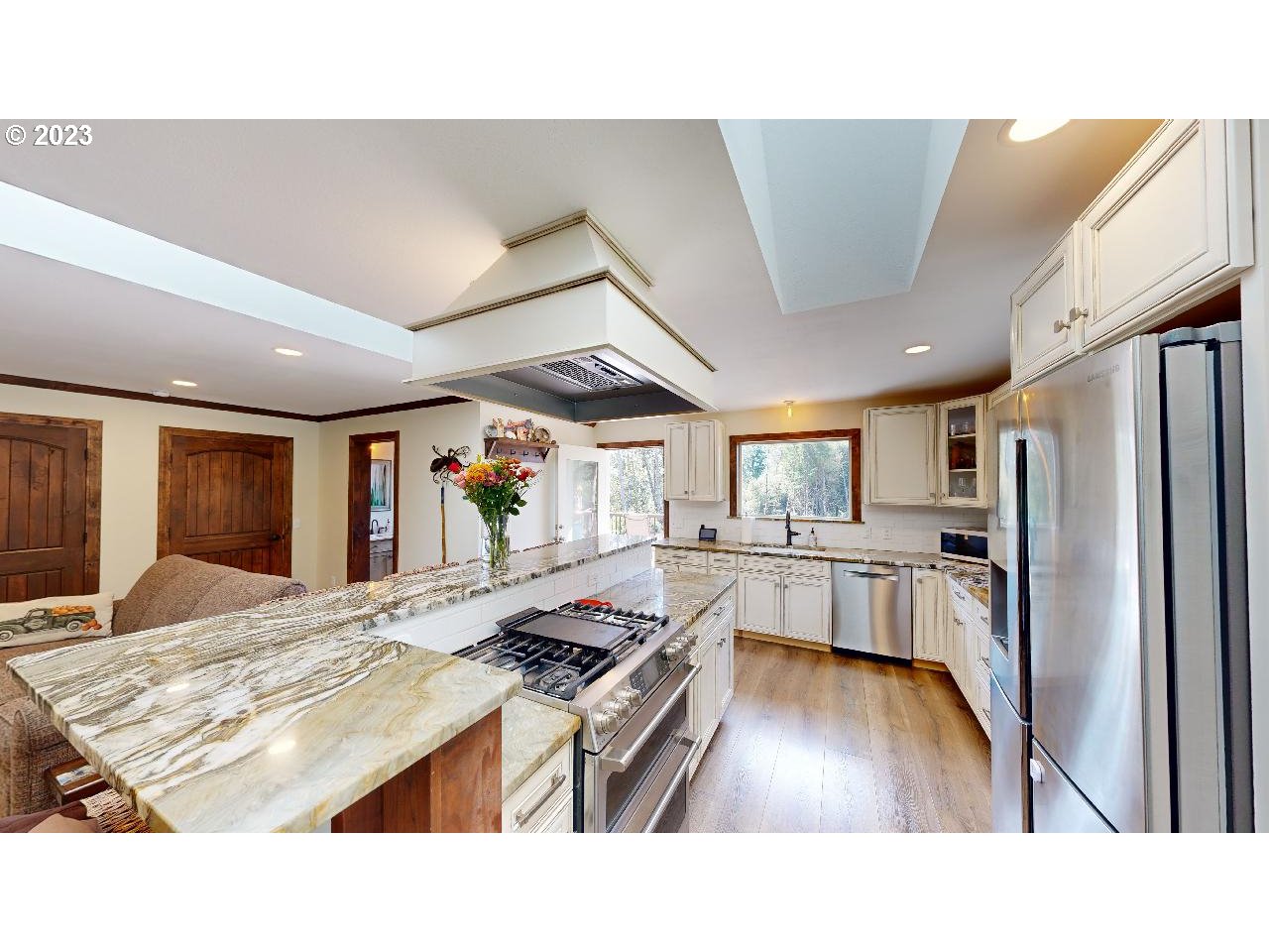 18639 Ranch Road Brookings, OR 97415 - Photo 5 of 37 Kitchen