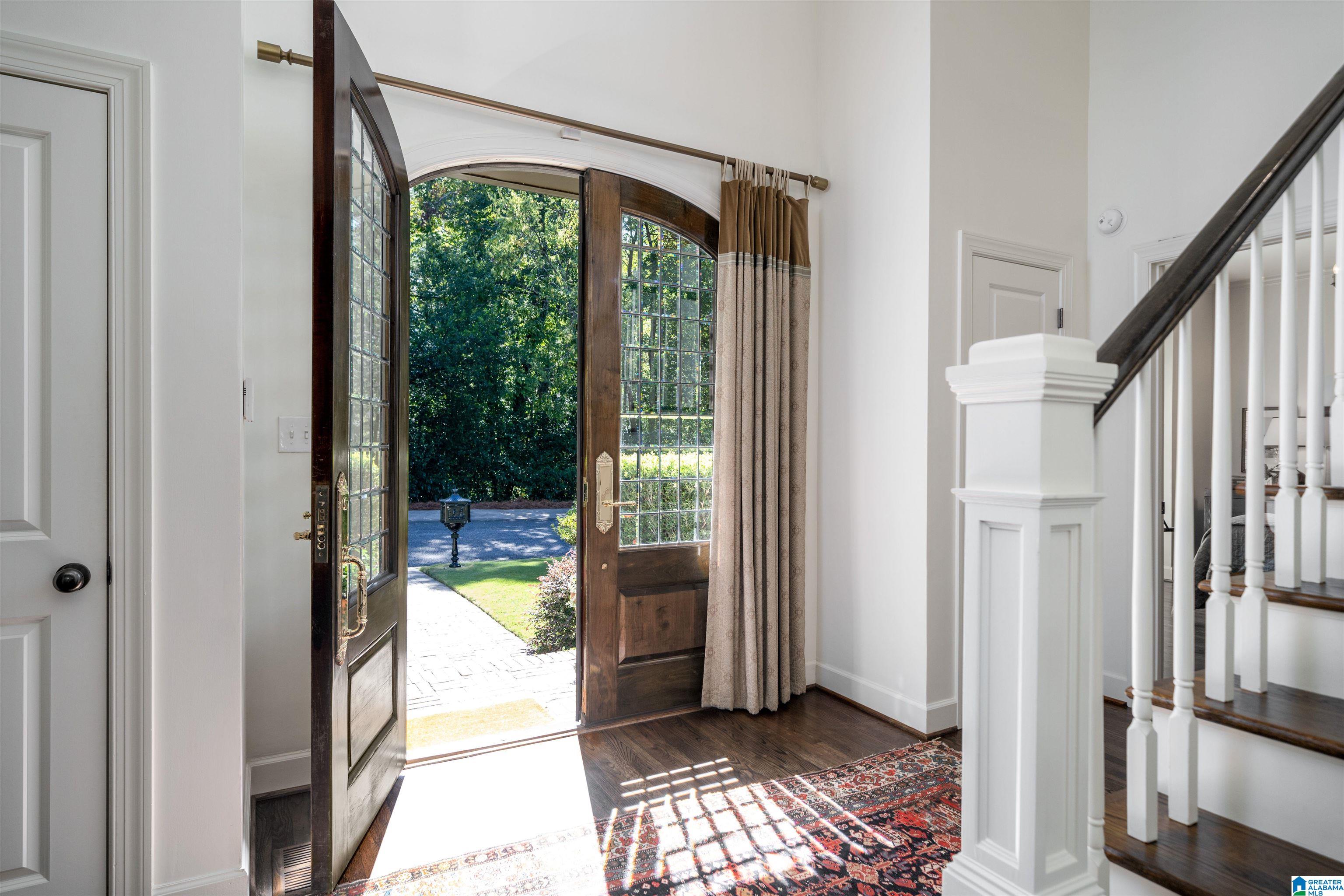 4932 Altamont Road South Birmingham, AL 35222 - Photo 3 of 42