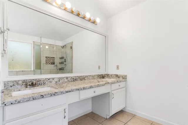 $1,950 | 5403 Haven Oaks Drive, Kingwood, TX 77339