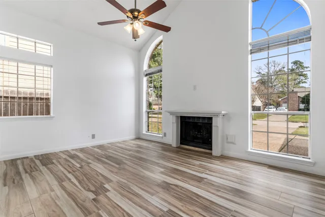 $1,950 | 5403 Haven Oaks Drive, Kingwood, TX 77339