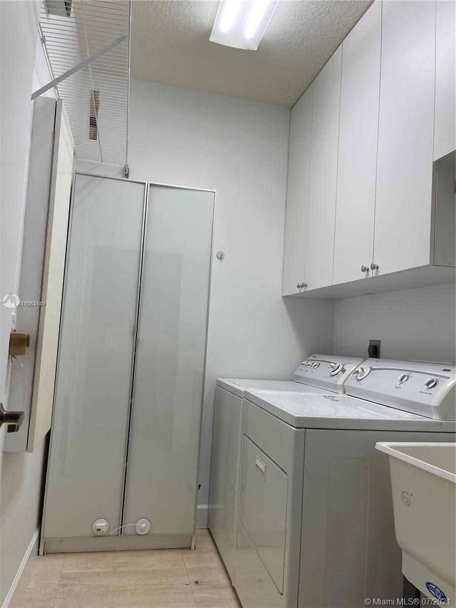 2994 Oakbrook Drive Weston, FL 33332 - Photo 17 of 18