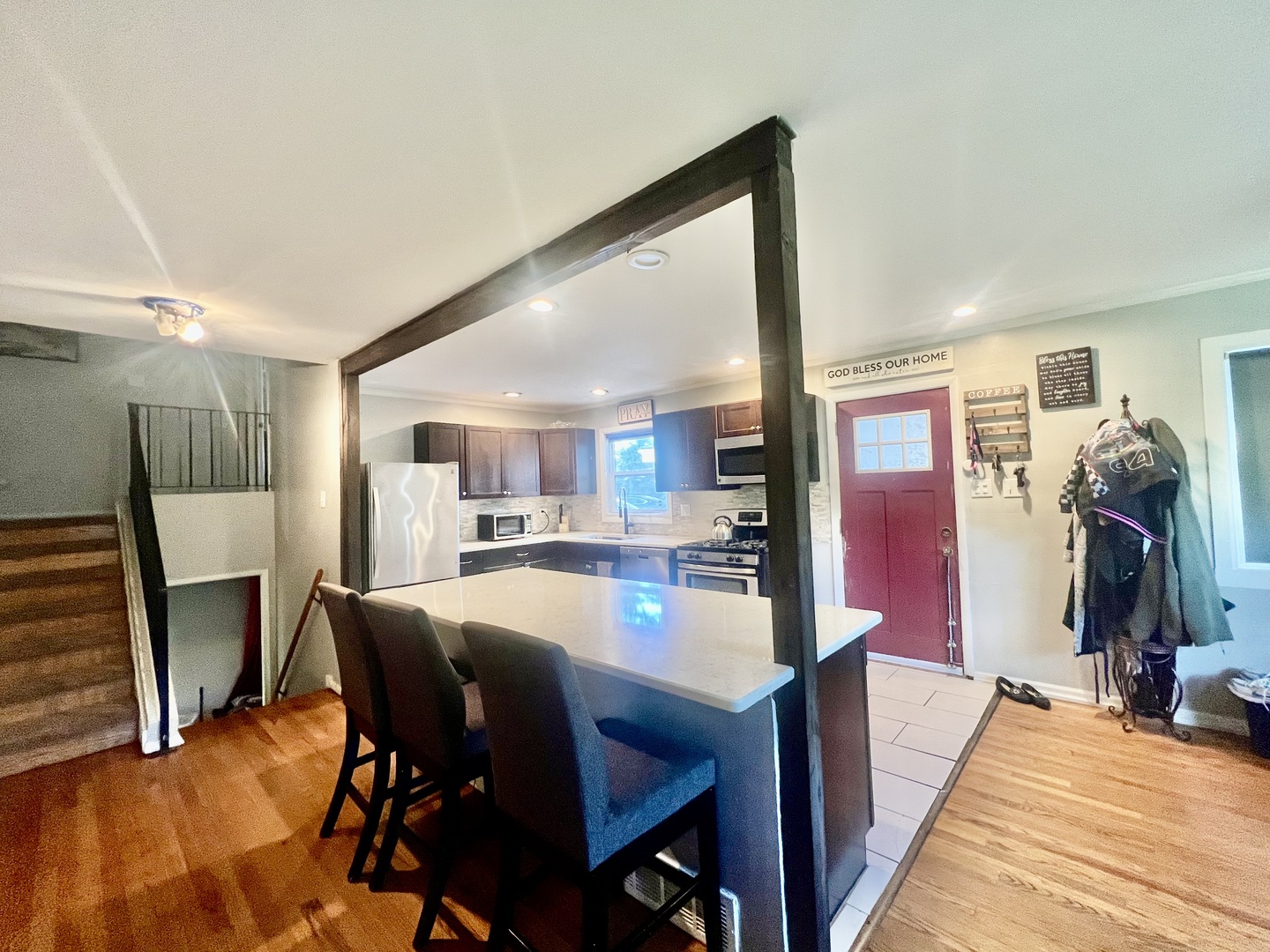 17308 Forestway Drive East Hazel Crest, IL 60429 - Photo 7 of 27 a dining room with furniture and window
