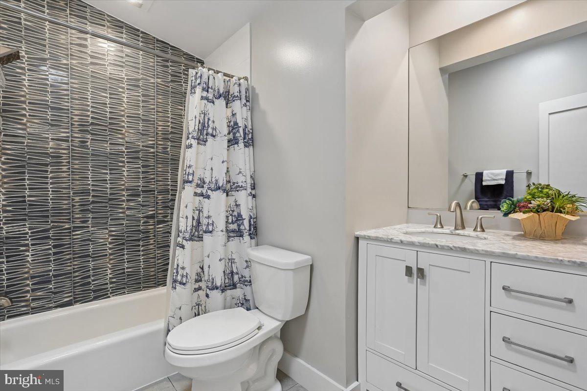 8812 2nd Avenue Silver Spring, MD 20910 - Photo 27 of 64 Full Bath #2 - Hallway Bathroom on upper level