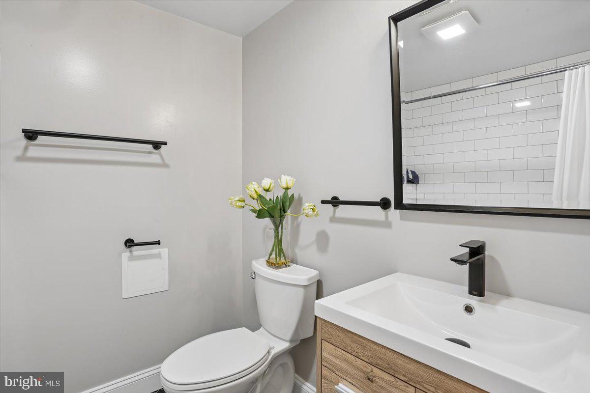 8812 2nd Avenue Silver Spring, MD 20910 - Photo 33 of 64 Full Bath #4 - lower level