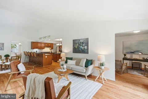 $1,299,900 | 3901 Colonel Ellis Avenue, Alexandria, VA 22304