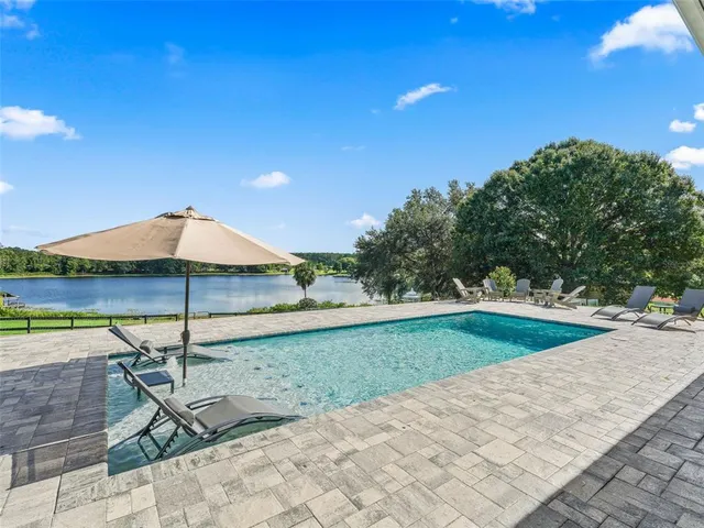 $1,300,000 | 16795 Southeast Highway 42, Weirsdale, FL 32195