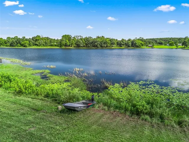 $1,300,000 | 16795 Southeast Highway 42, Weirsdale, FL 32195