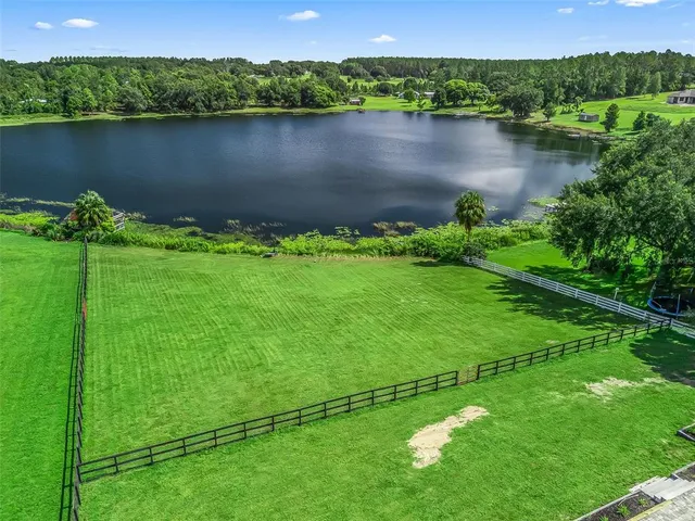 $1,300,000 | 16795 Southeast Highway 42, Weirsdale, FL 32195