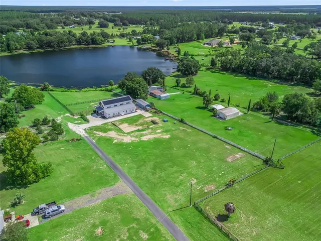 $1,300,000 | 16795 Southeast Highway 42, Weirsdale, FL 32195