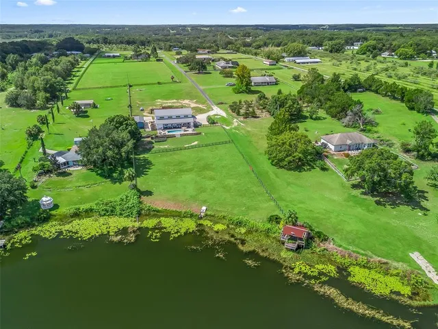$1,300,000 | 16795 Southeast Highway 42, Weirsdale, FL 32195