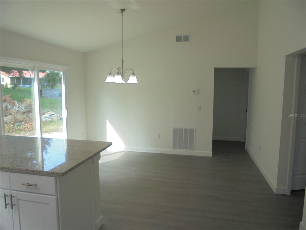 340 Emerald Road Ocala, FL 34472 - Photo 9 of 23
