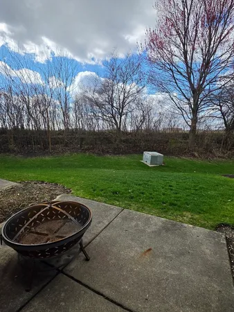 $2,250 | 10 Waverly Court, Algonquin, IL 60102