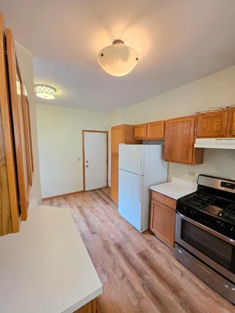 $2,250 | 10 Waverly Court, Algonquin, IL 60102