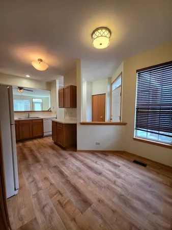 $2,250 | 10 Waverly Court, Algonquin, IL 60102