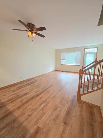 $2,250 | 10 Waverly Court, Algonquin, IL 60102