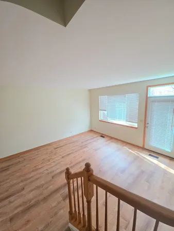 $2,250 | 10 Waverly Court, Algonquin, IL 60102