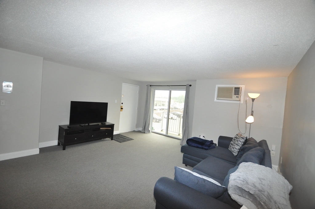 1186 Worcester Road, Unit 620 Framingham, MA 01702 - Photo 12 of 22