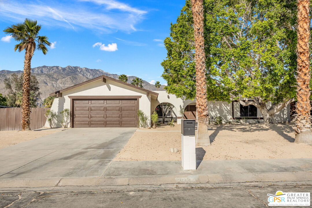 2025 North Victoria Road Palm Springs, CA 92262 - Photo 33 of 38