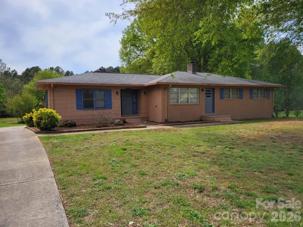 $440,000 | 2521 Cat Square Road, Vale, NC 28168