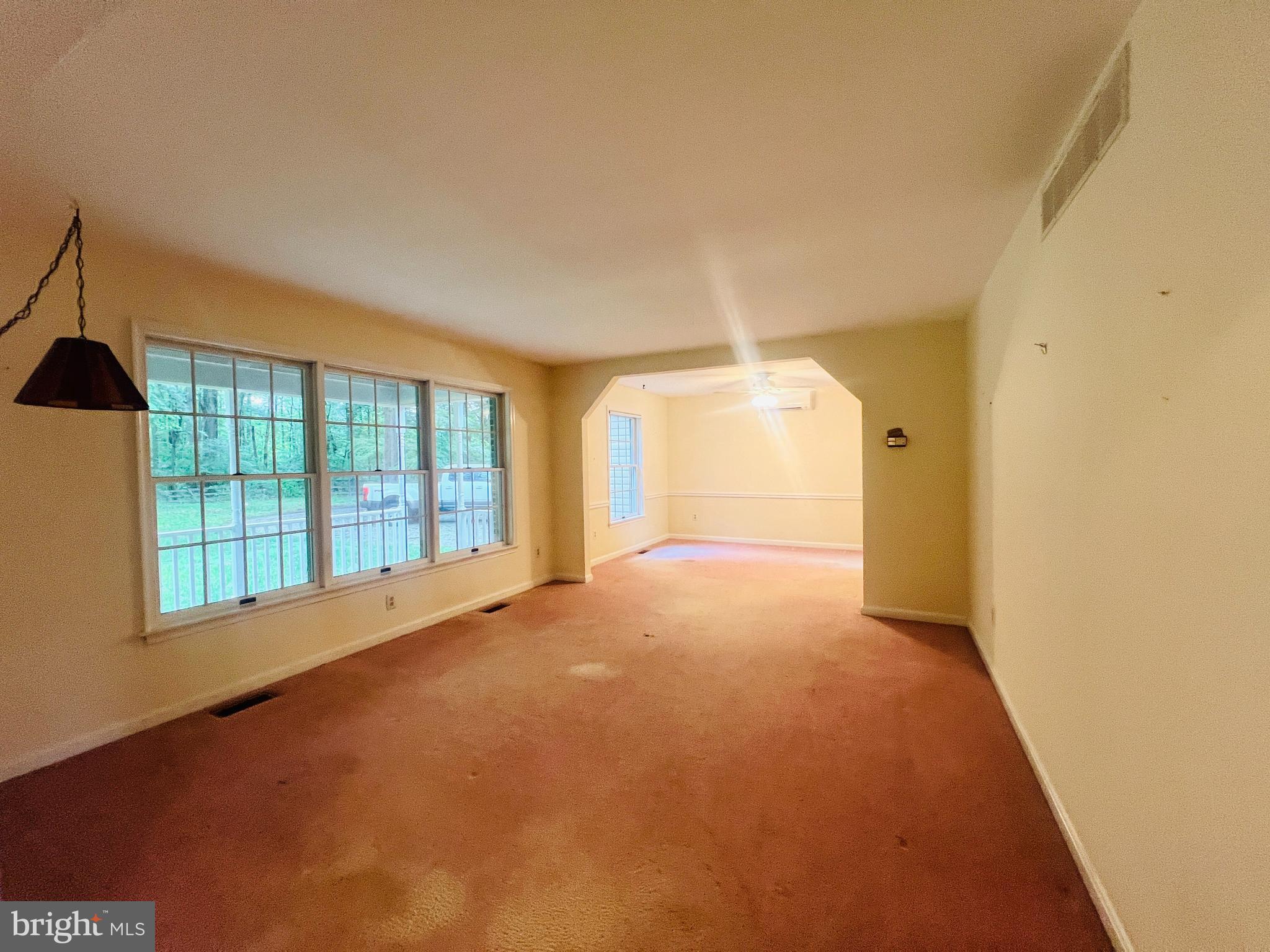 3629 Riva Road Davidsonville, MD 21035 - Photo 11 of 39 Living Room