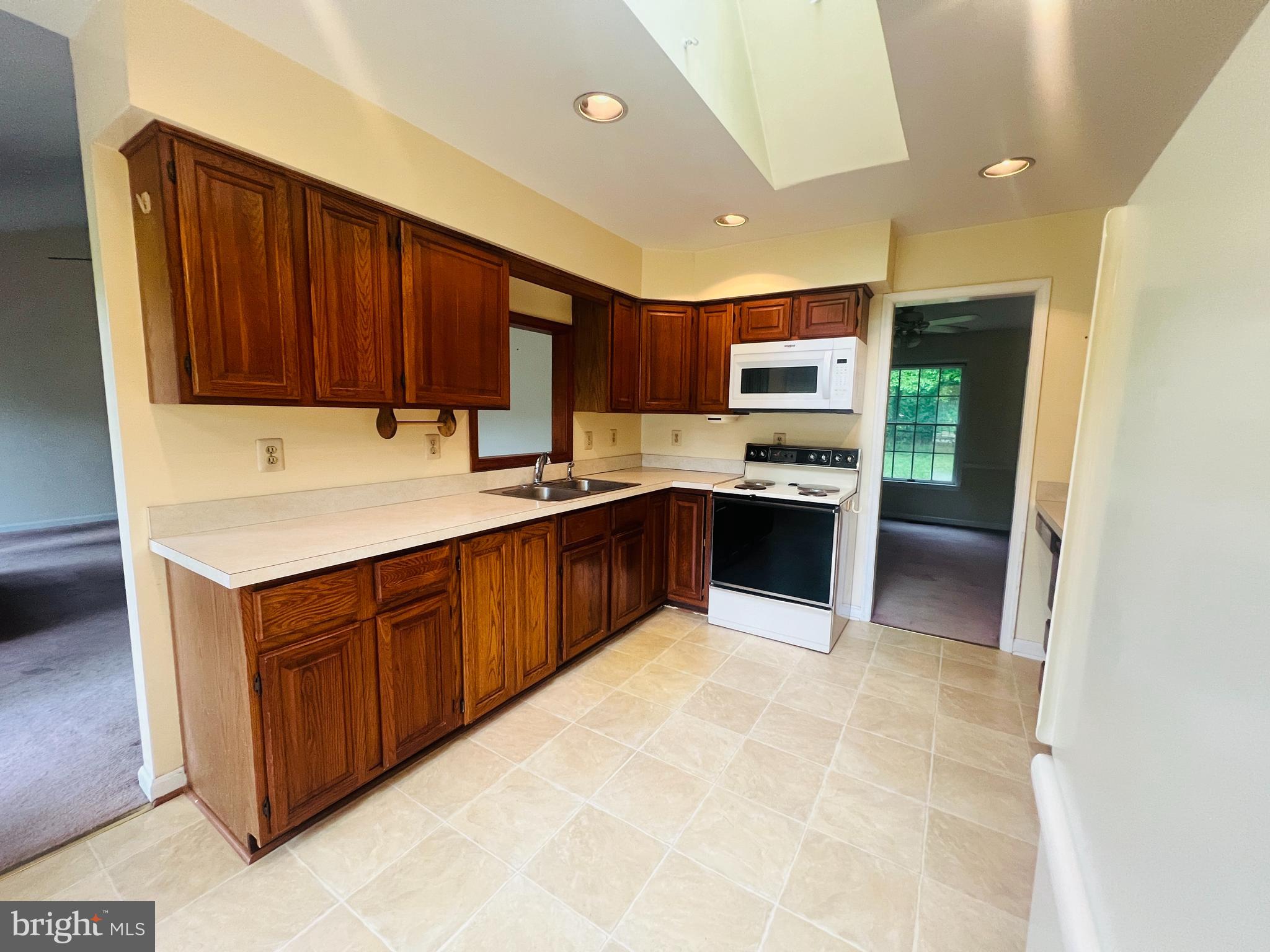 3629 Riva Road Davidsonville, MD 21035 - Photo 14 of 39 Kitchen