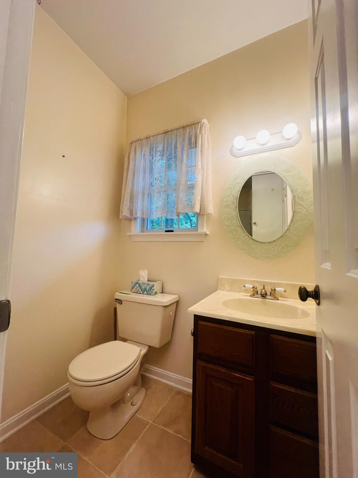 3629 Riva Road Davidsonville, MD 21035 - Photo 15 of 39 Powder Room