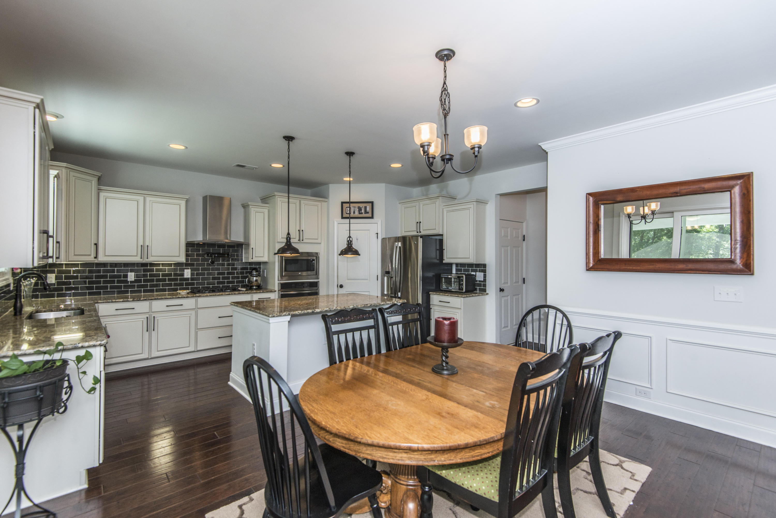 1021 Harbortowne Road Charleston, SC 29412 - Photo 6 of 58 _DSC7133