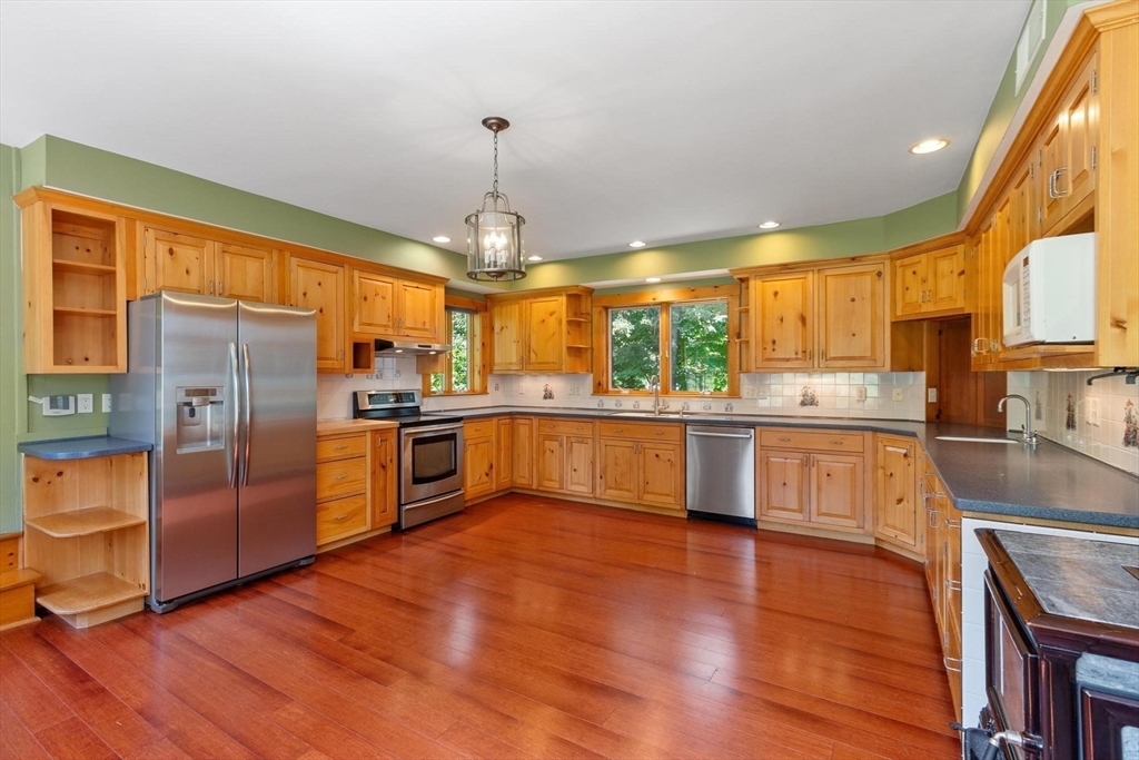 57 Old Mill Road Harvard, MA 01451 - Photo 10 of 42