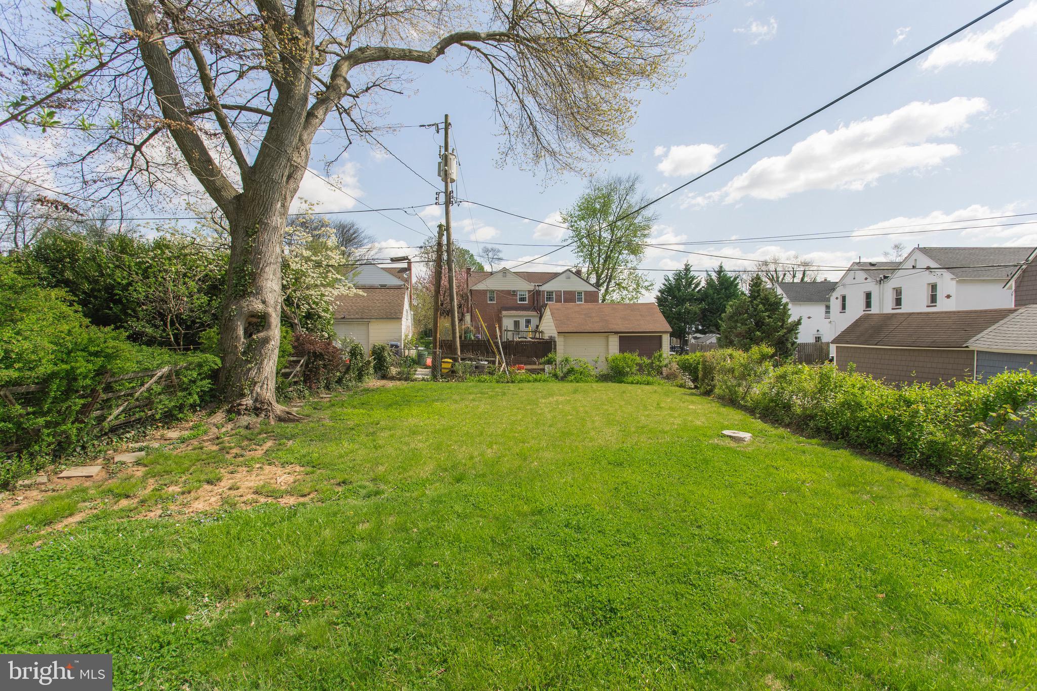 263 Henley Road Wynnewood, PA 19096 - Photo 4 of 23 Very deep lot