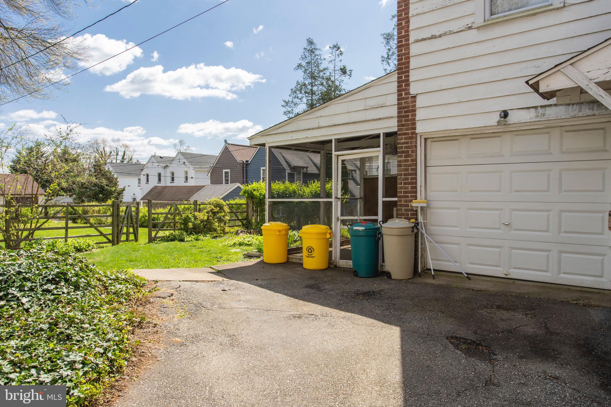 263 Henley Road Wynnewood, PA 19096 - Photo 6 of 23 One car garage + Screened in porch
