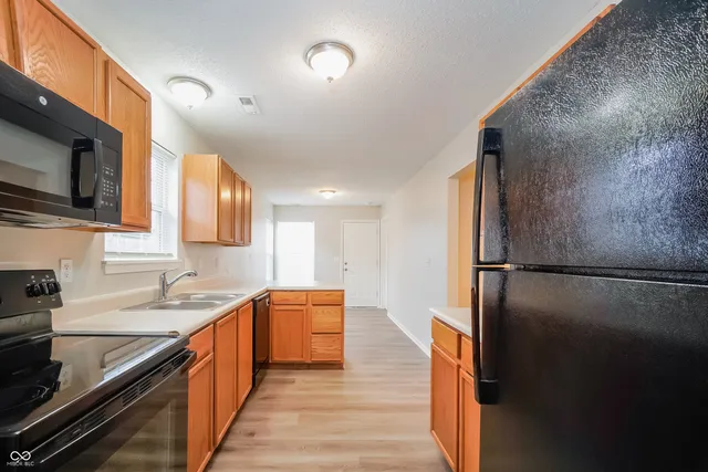 $1,660 | 5605 Dollar Forge Drive, Indianapolis, IN 46221