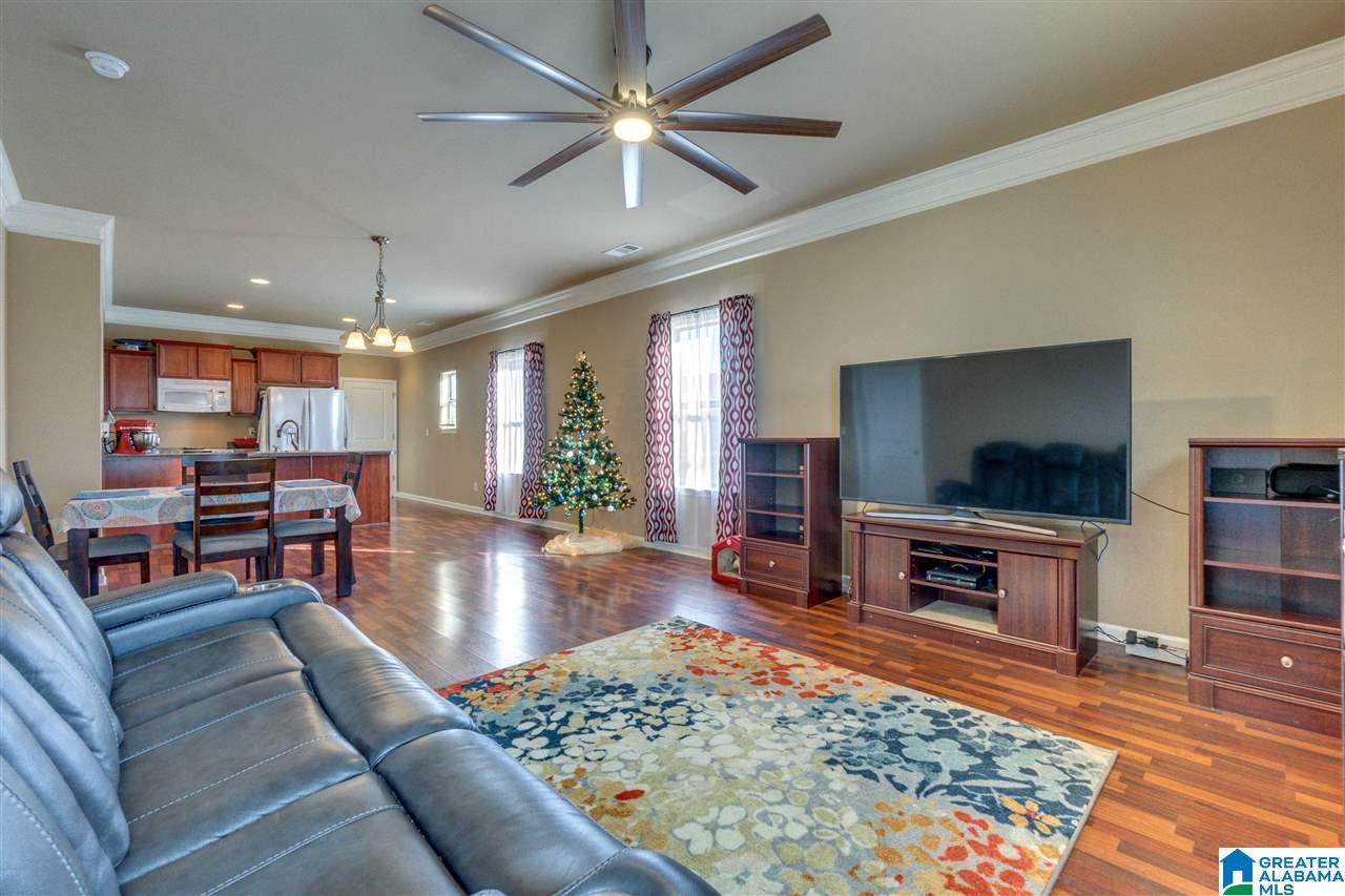 407 Enclave Drive Calera, AL 35040 - Photo 14 of 42