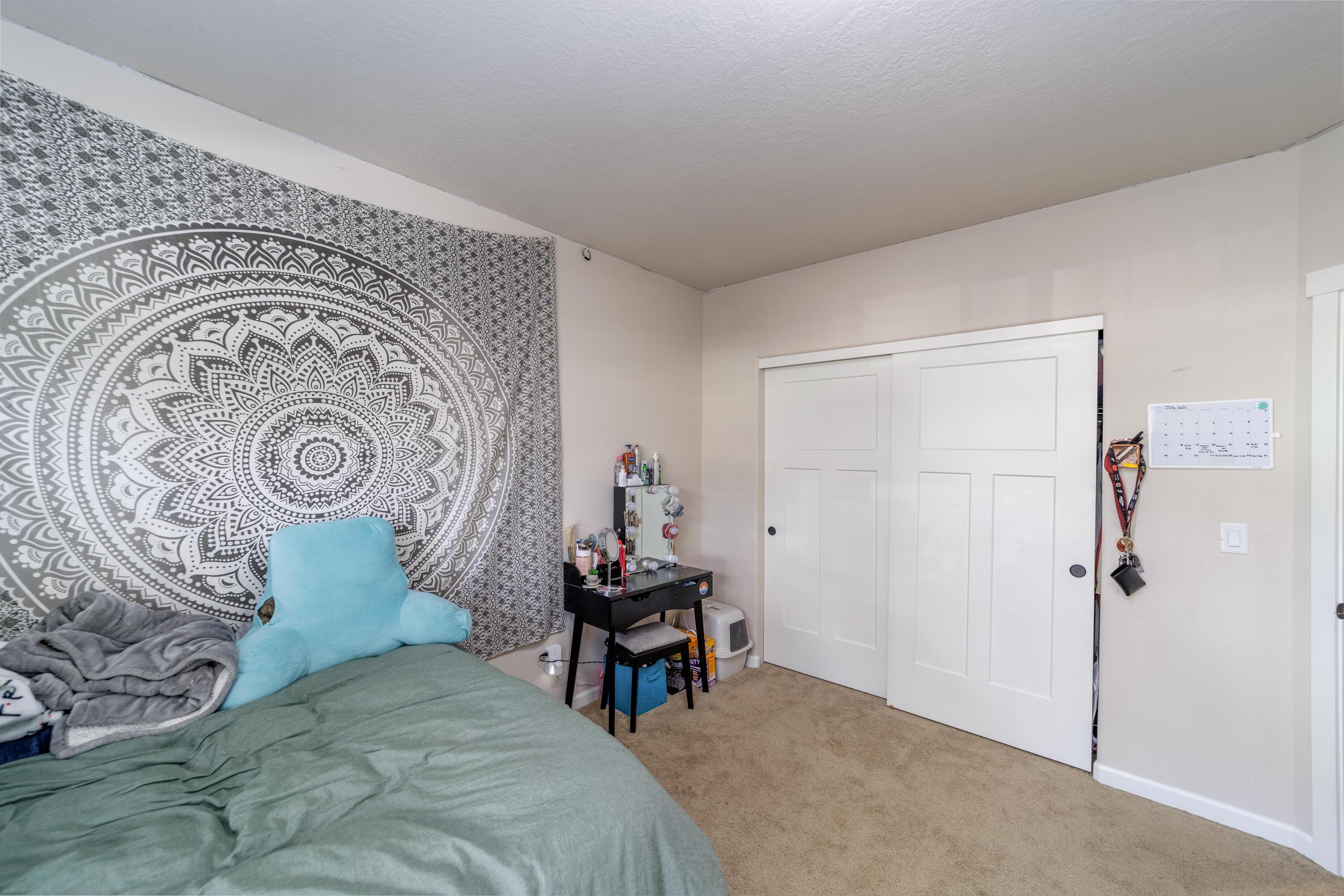 2756 Southwest 34th Street Redmond, OR 97756 - Photo 25 of 44 2756_SW_34th_St-32