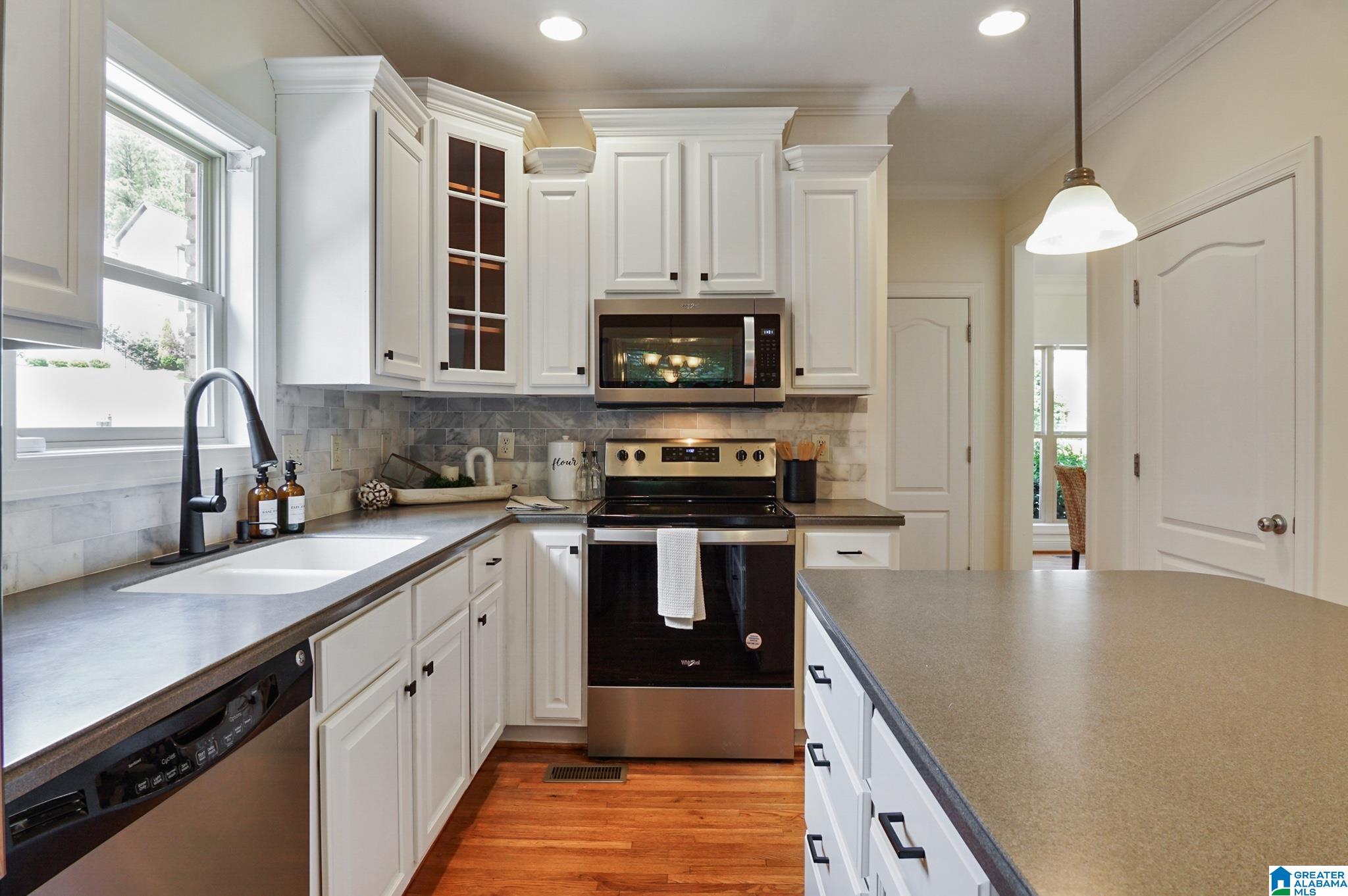 1092 Stoneykirk Road Pelham, AL 35124 - Photo 15 of 66