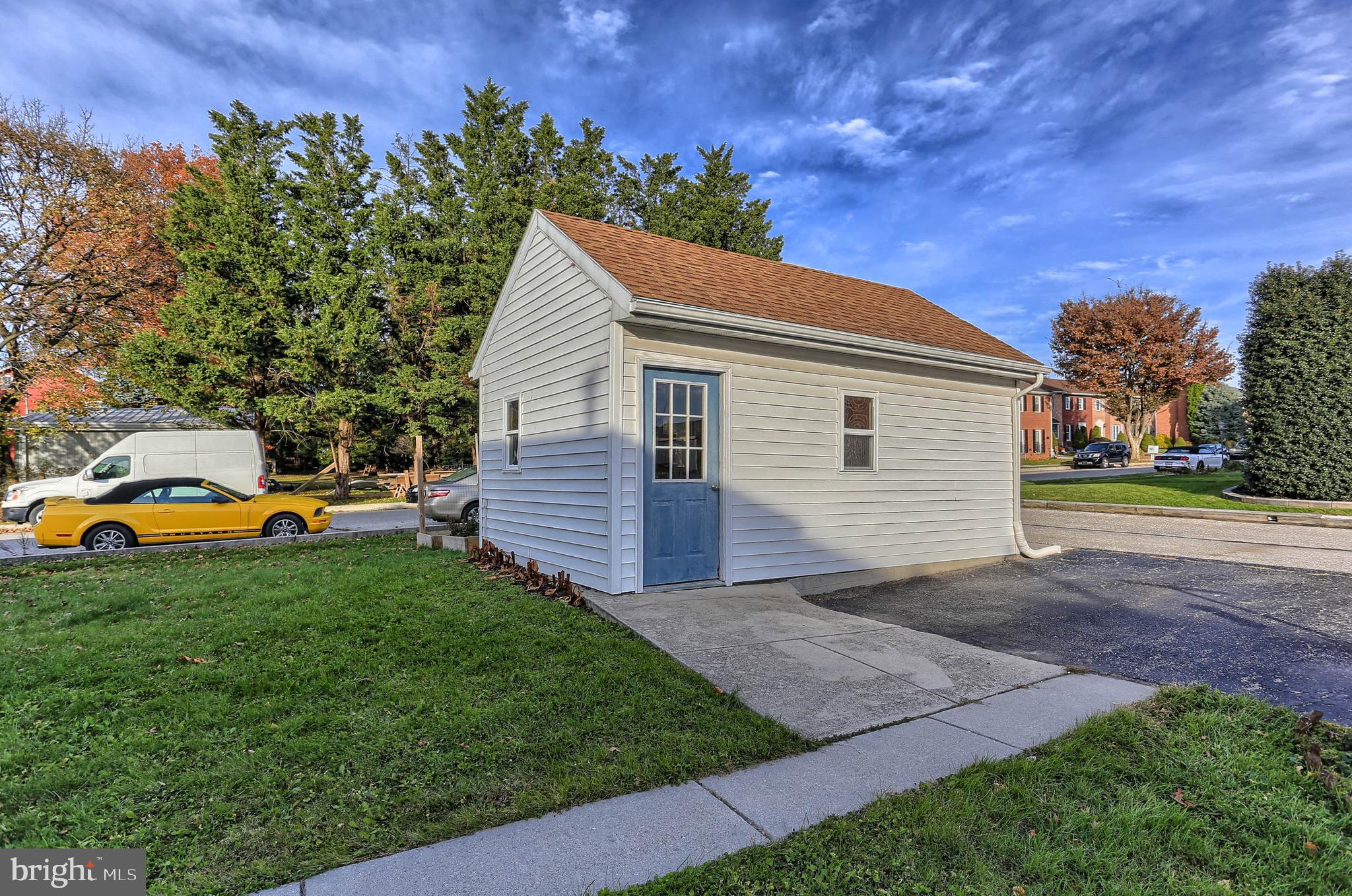 224 Filbert Street Hanover, PA 17331 - Photo 32 of 35 Detached Garage
