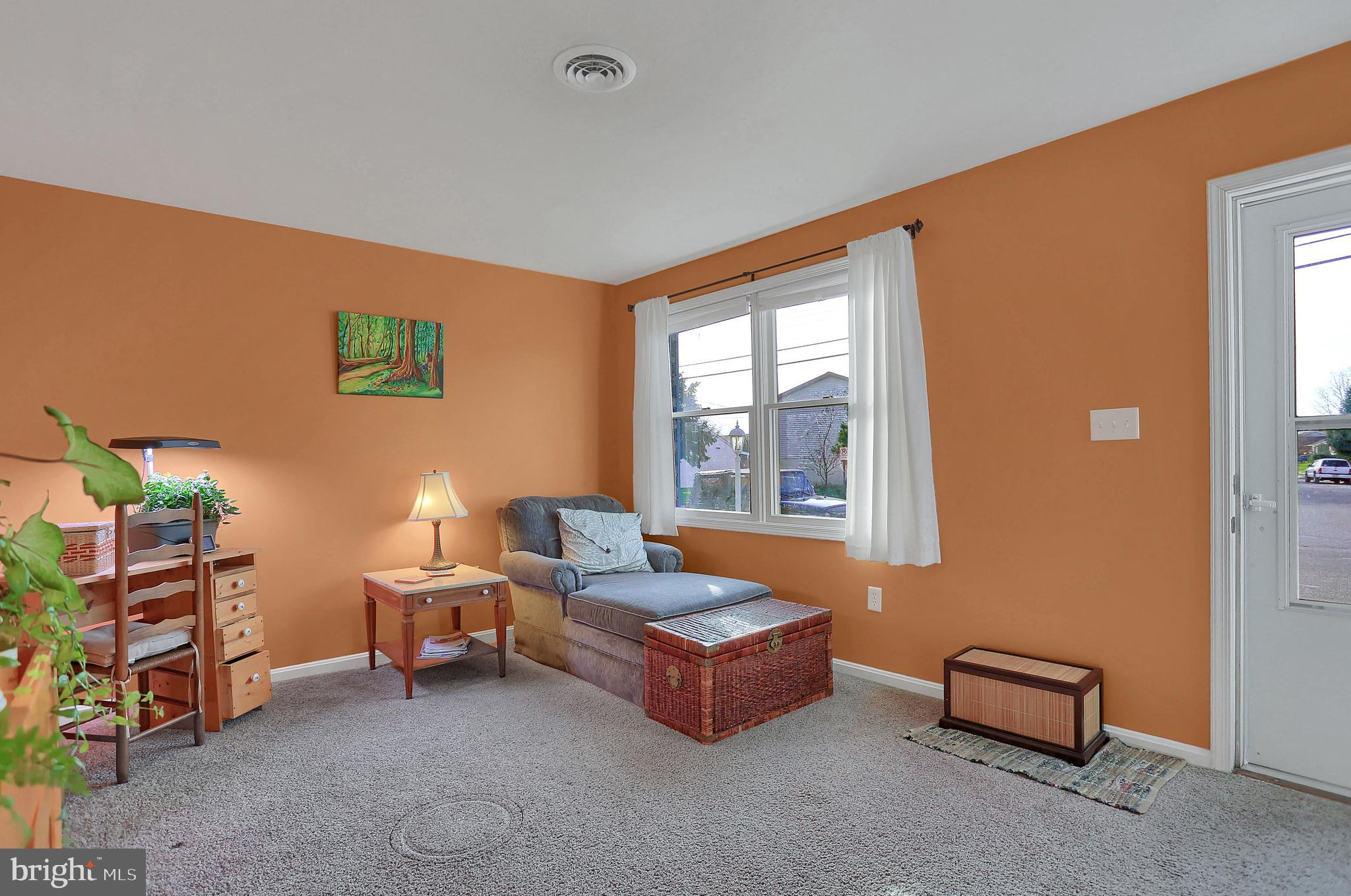 224 Filbert Street Hanover, PA 17331 - Photo 5 of 35 Gallery Image 5