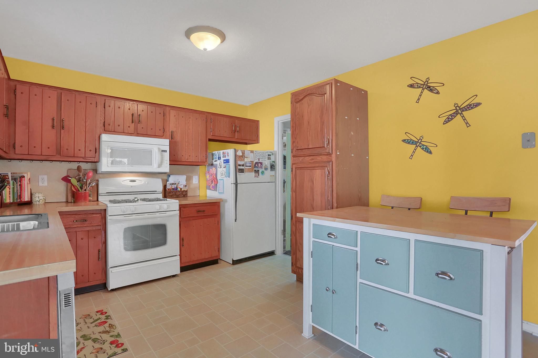 224 Filbert Street Hanover, PA 17331 - Photo 10 of 35 Large Kitchen