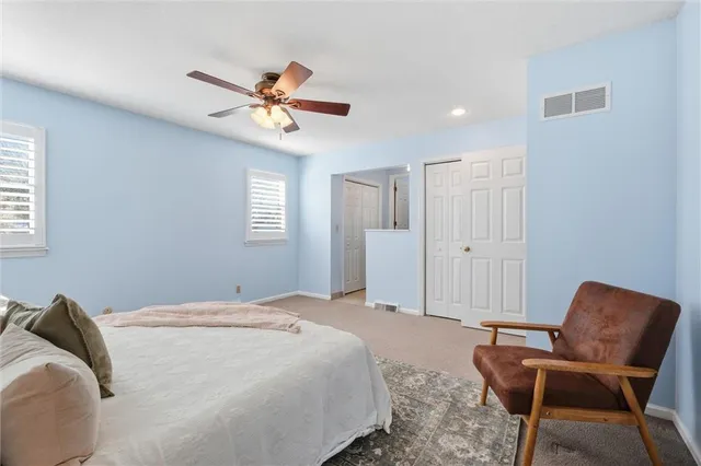 $425,000 | 12711 West 101st Street, Lenexa, KS 66215