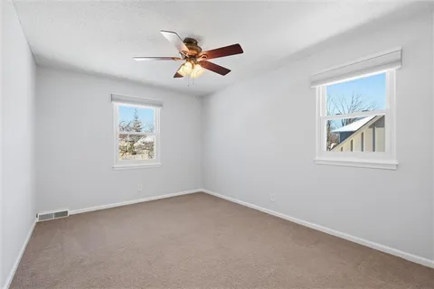 $425,000 | 12711 West 101st Street, Lenexa, KS 66215