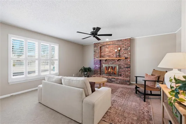 $425,000 | 12711 West 101st Street, Lenexa, KS 66215