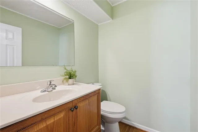 $425,000 | 12711 West 101st Street, Lenexa, KS 66215