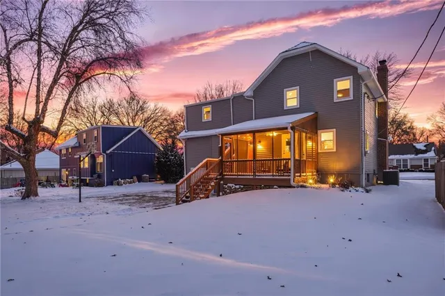 $425,000 | 12711 West 101st Street, Lenexa, KS 66215