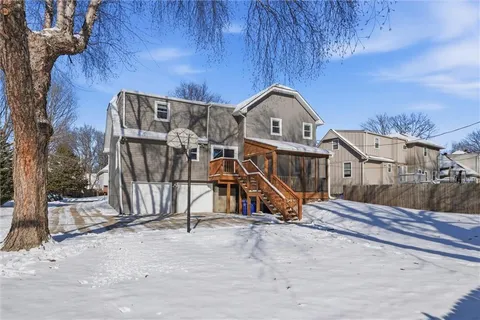 $425,000 | 12711 West 101st Street, Lenexa, KS 66215