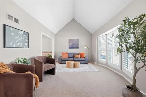 $425,000 | 12711 West 101st Street, Lenexa, KS 66215