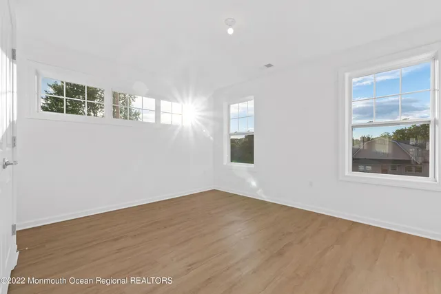 $4,700 | 221 Brighton Avenue, Unit 203, Long Branch, NJ 07740