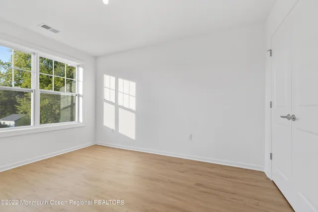 $4,700 | 221 Brighton Avenue, Unit 203, Long Branch, NJ 07740